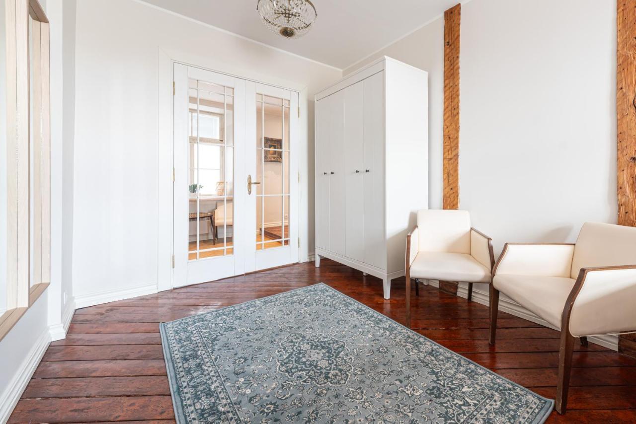 Old Town - Boutique Hall Square Apartment Tallinn Exteriör bild