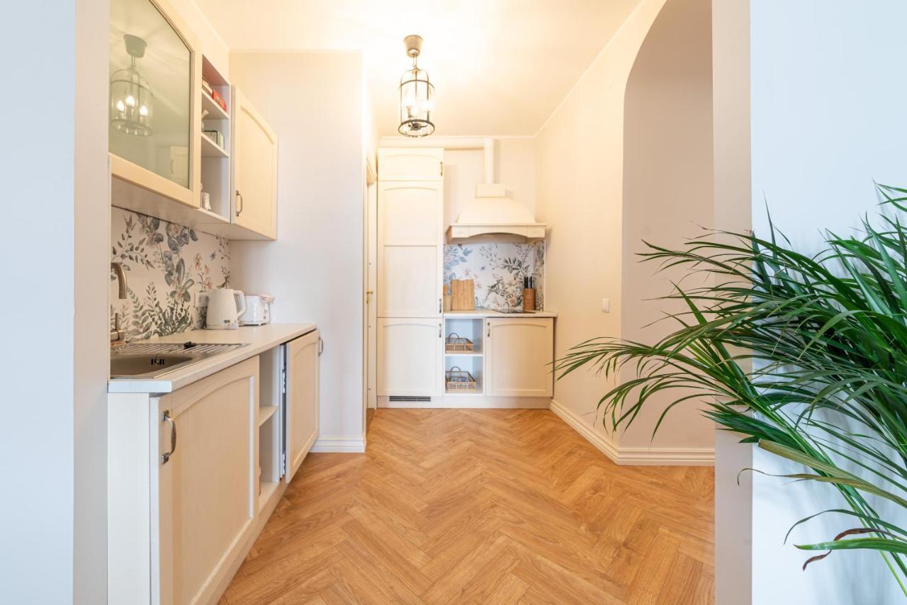 Old Town - Boutique Hall Square Apartment Tallinn Exteriör bild